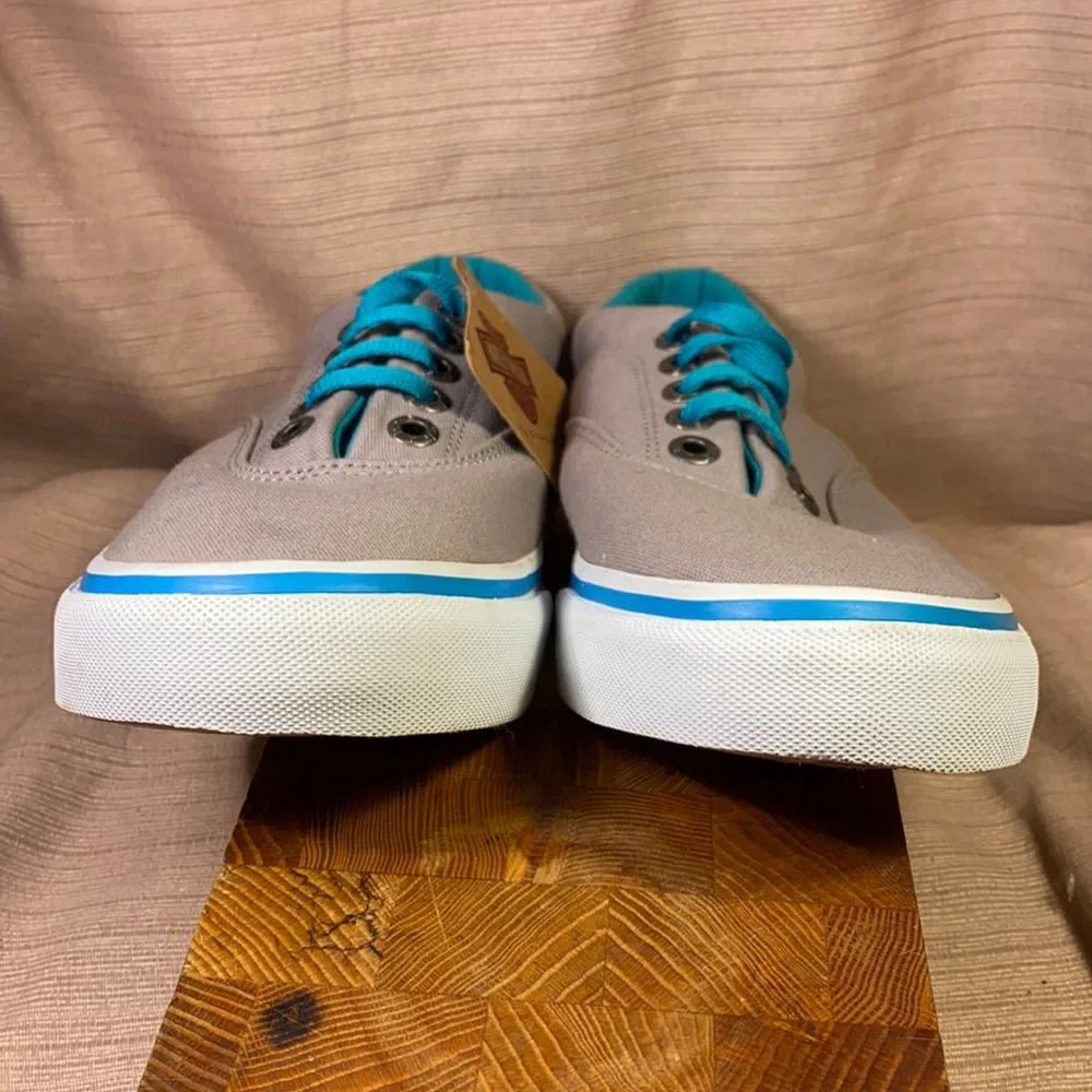 NWT Harley-Davidson canvas lace up loafers